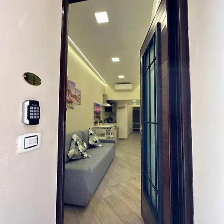 Arco Di Parma Centro * Roma