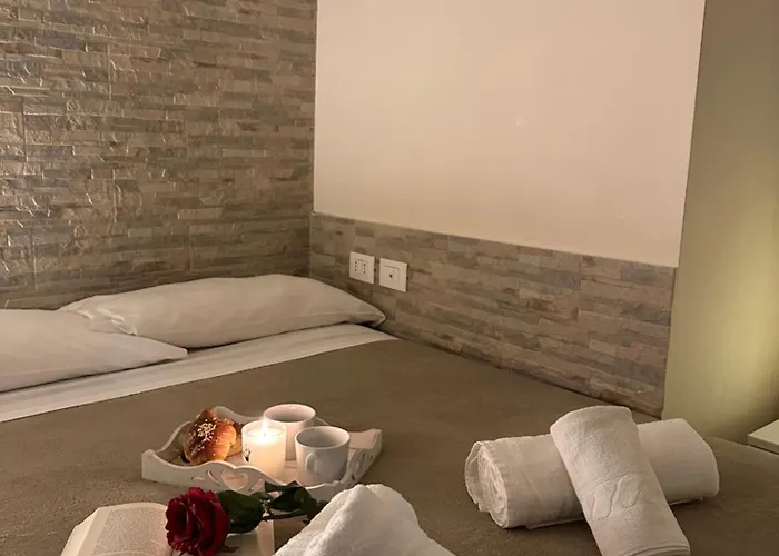 Arco Di Parma Centro Διαμέρισμα *